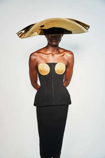 Look 30